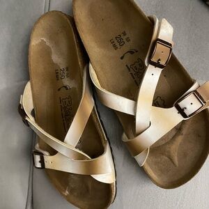 Birkenstock Women's Sandals - Cream and Tan